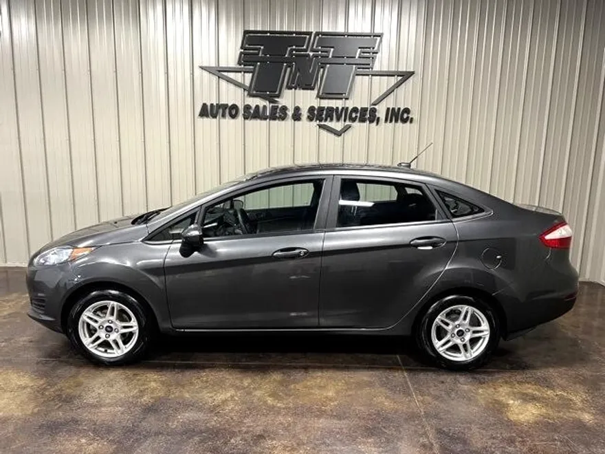 2019 Ford Fiesta SE photo 1