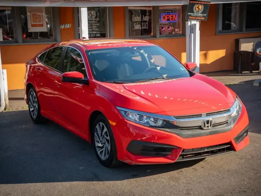 2017 Honda Civic EX photo 1