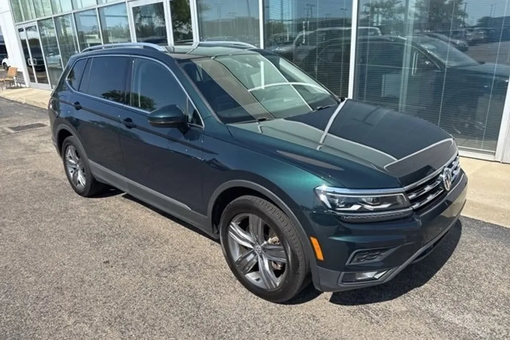 2019 Volkswagen Tiguan SEL Premium photo 1