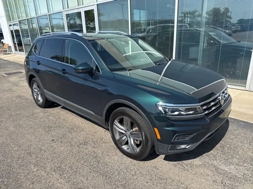 2019 Volkswagen Tiguan SEL Premium photo 1