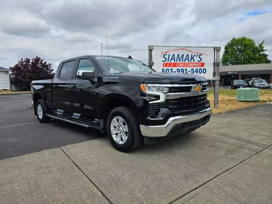 2024 Chevrolet Silverado 1500 LT photo 1