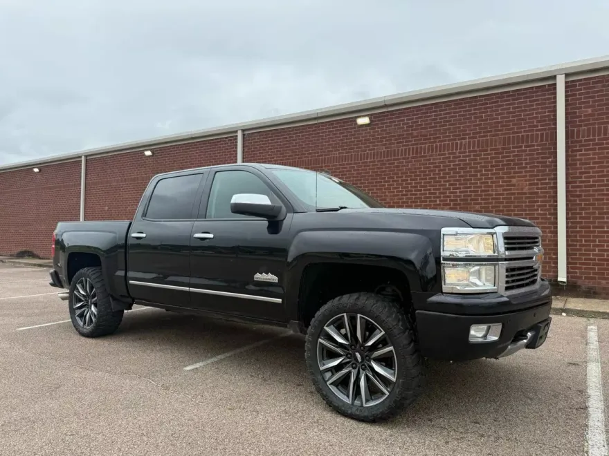 2014 Chevrolet Silverado 1500 High Country photo 1