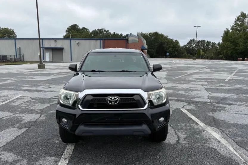 2014 Toyota Tacoma PreRunner V6 SR5 photo 1