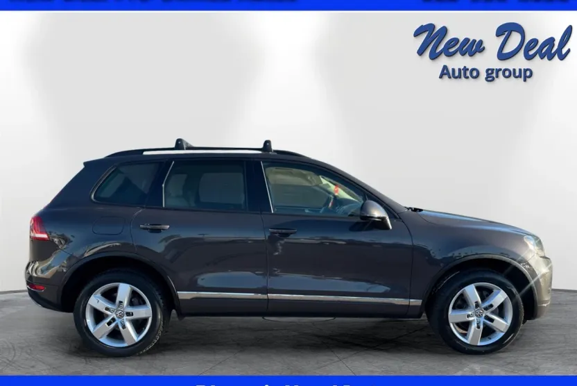 2013 Volkswagen Touareg V6 FSI TDI photo 1