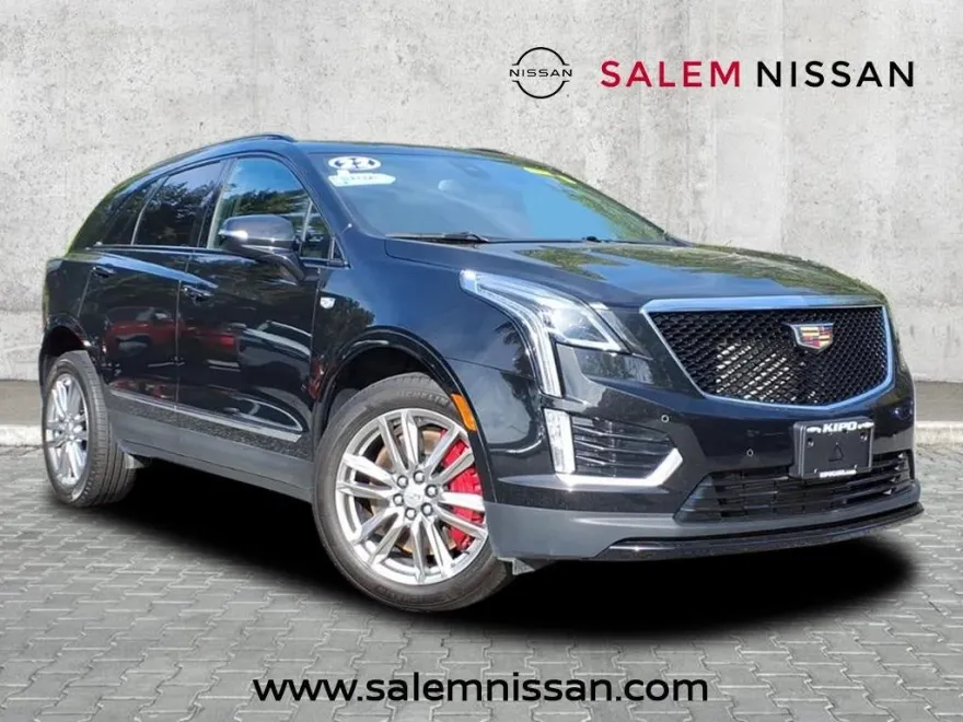 2022 Cadillac XT5 Sport photo 1