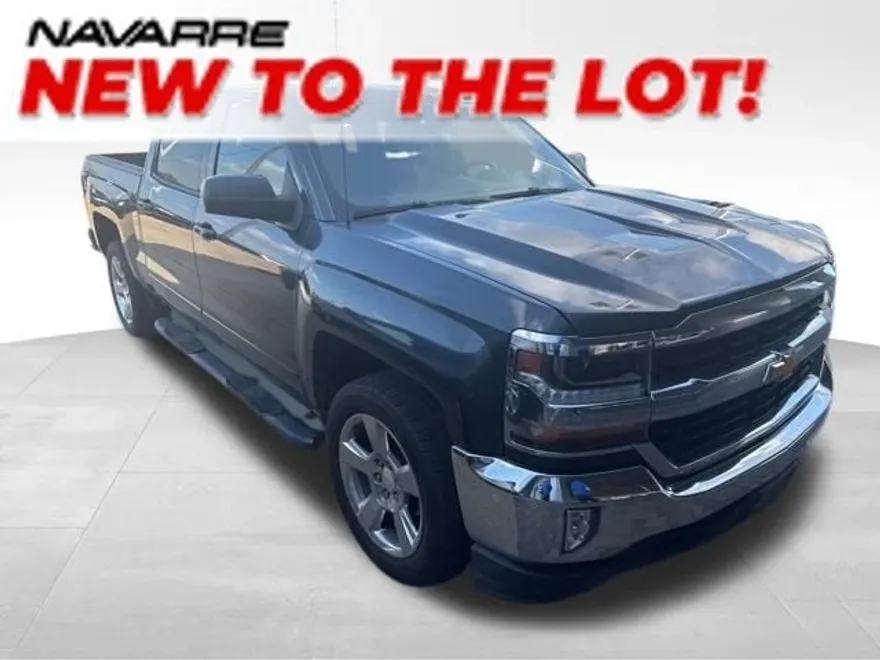 2018 Chevrolet Silverado 1500 LT photo 1