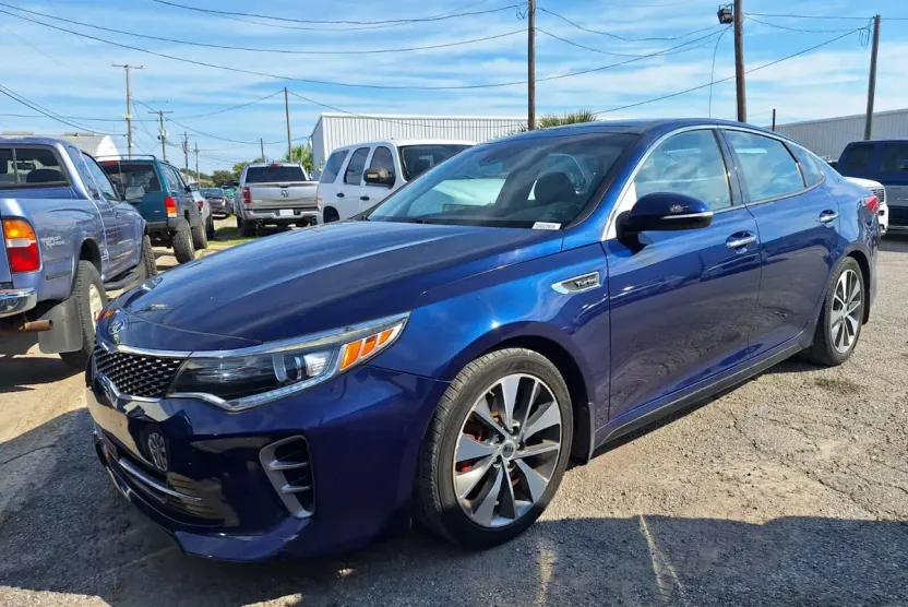 2016 Kia Optima SX Turbo photo 1