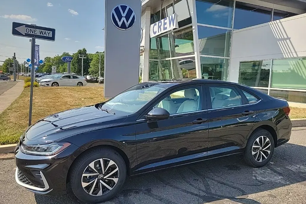 2025 Volkswagen Jetta 1.5T S photo 1
