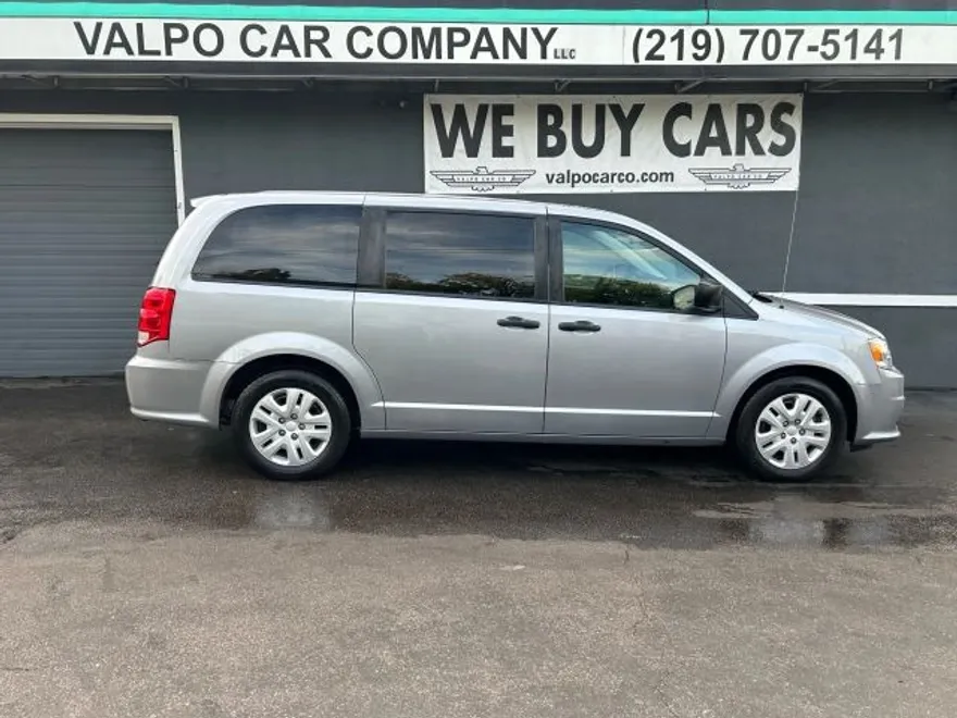 2019 Dodge Grand Caravan SE photo 1