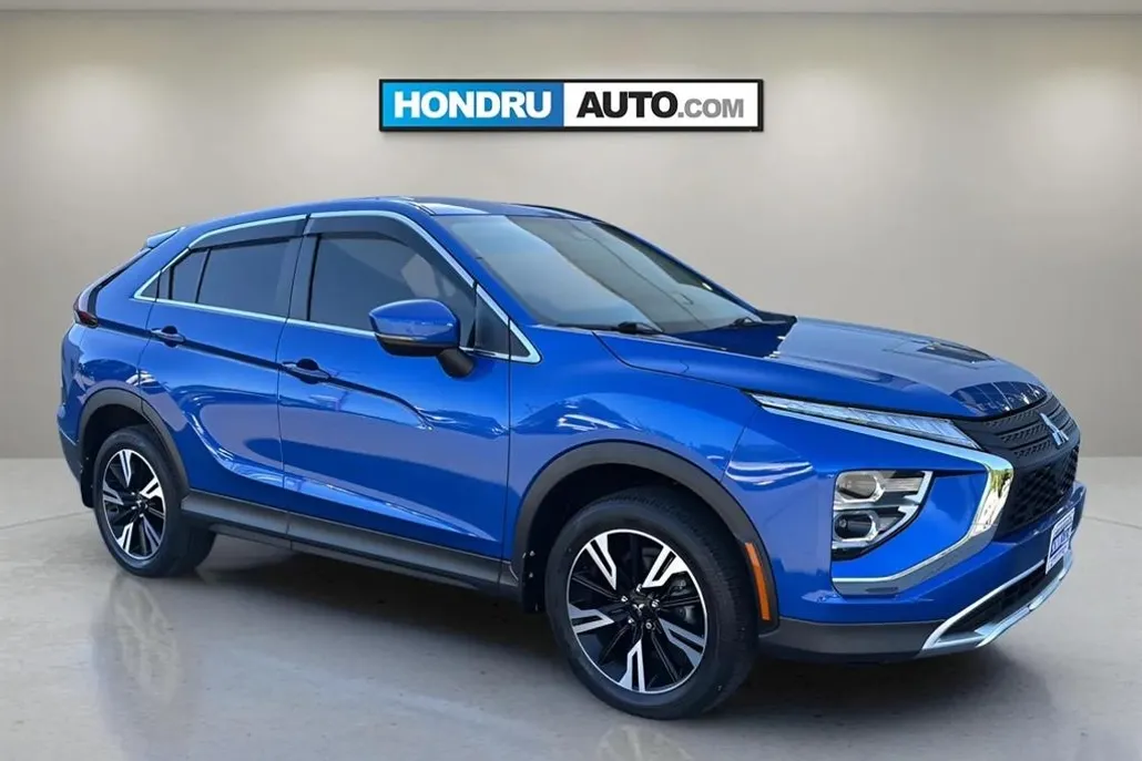 2023 Mitsubishi Eclipse Cross SE photo 1