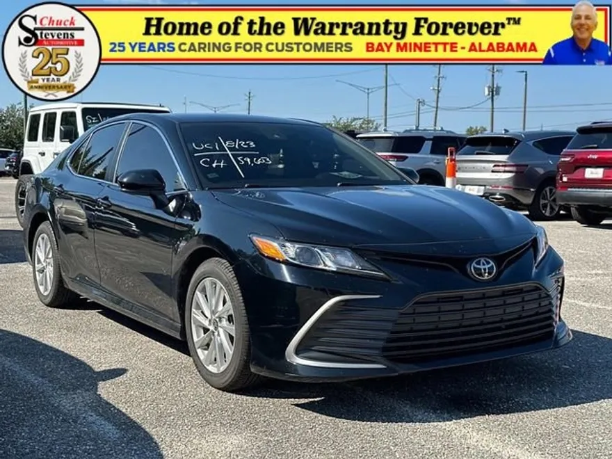 2021 Toyota Camry LE photo 1