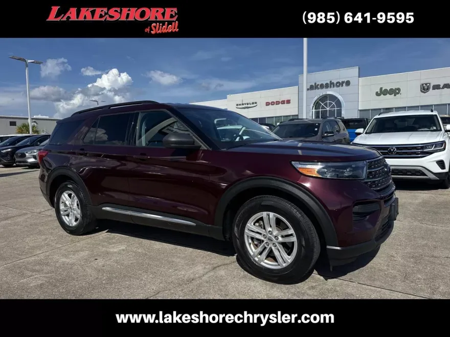 2022 Ford Explorer XLT photo 1