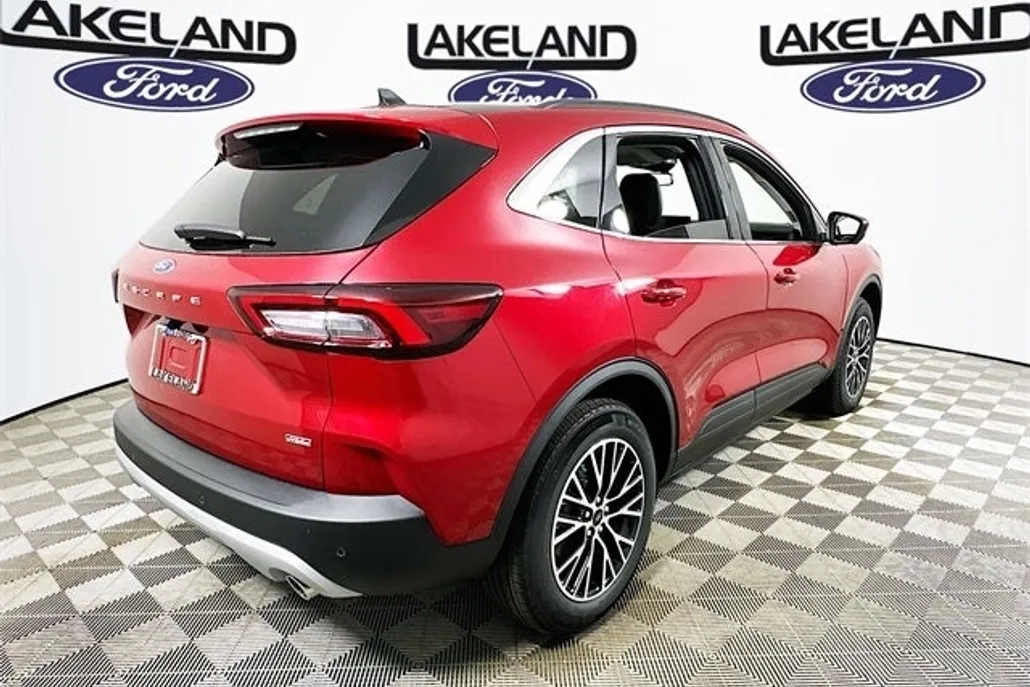 2025 Ford Escape Base photo 1