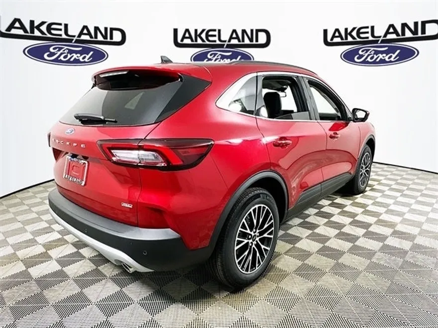 2025 Ford Escape Base photo 1