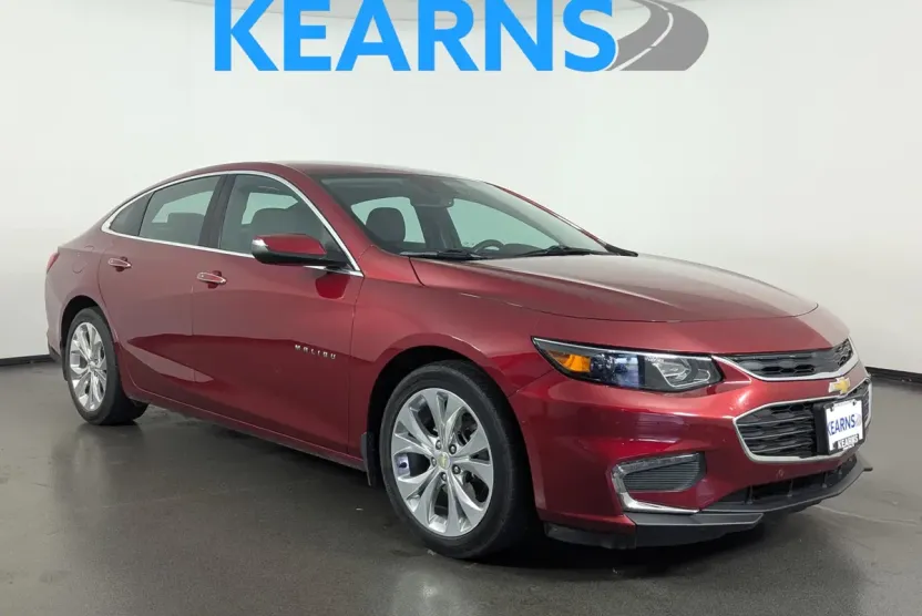 2017 Chevrolet Malibu Premier photo 1