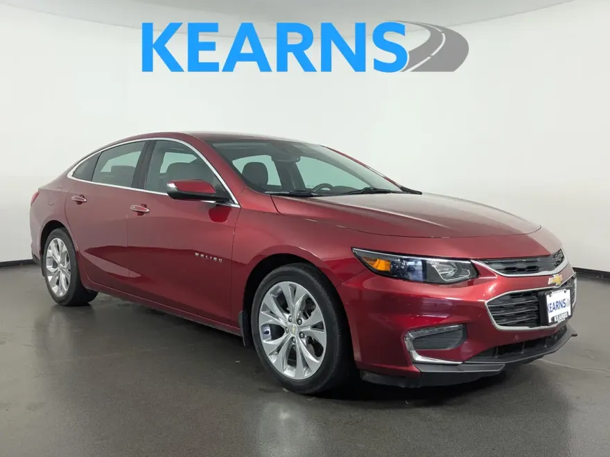 2017 Chevrolet Malibu Premier photo 1