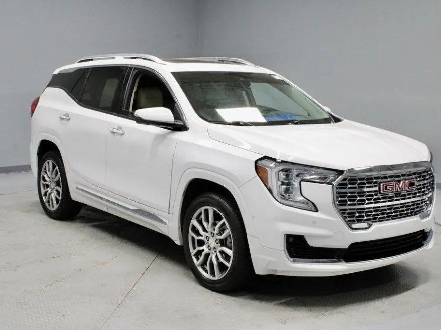 2023 Gmc Terrain Denali photo 1