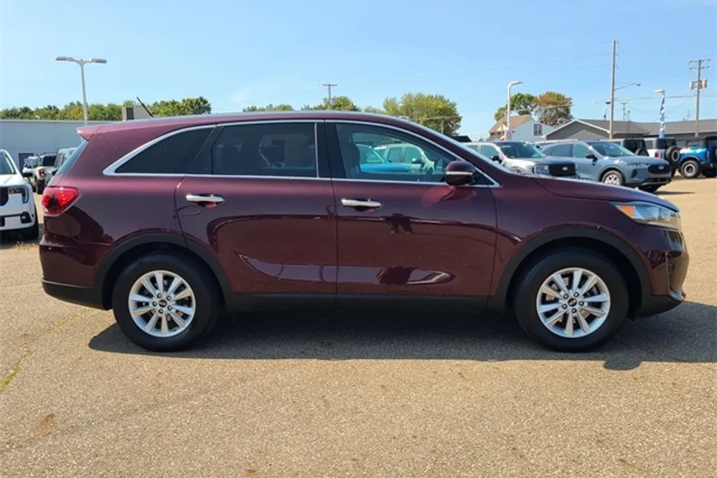2020 Kia Sorento LX photo 1