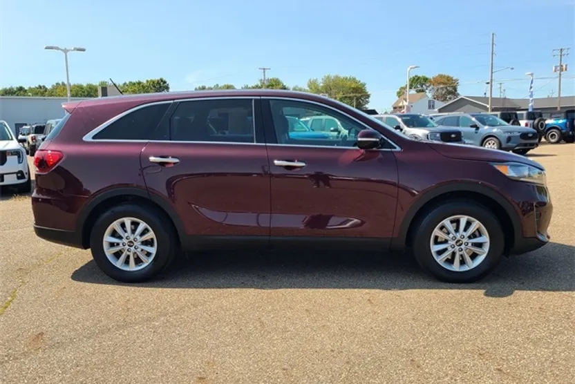 2020 Kia Sorento LX photo 1