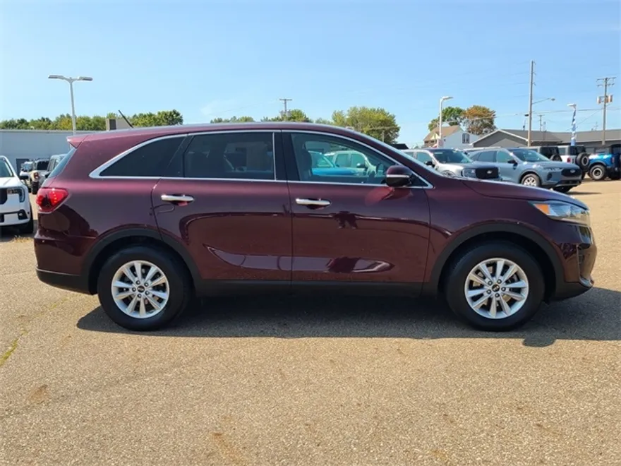 2020 Kia Sorento LX photo 1