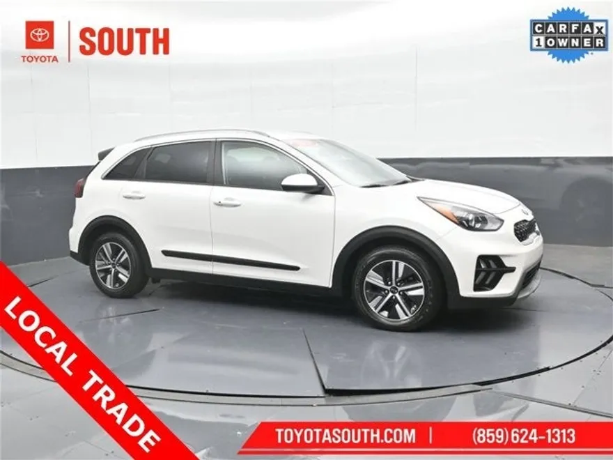 2021 Kia Niro LXS photo 1