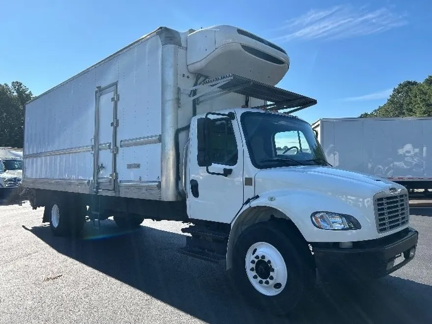 2018 Freightliner M2 106 Medium Duty photo 1