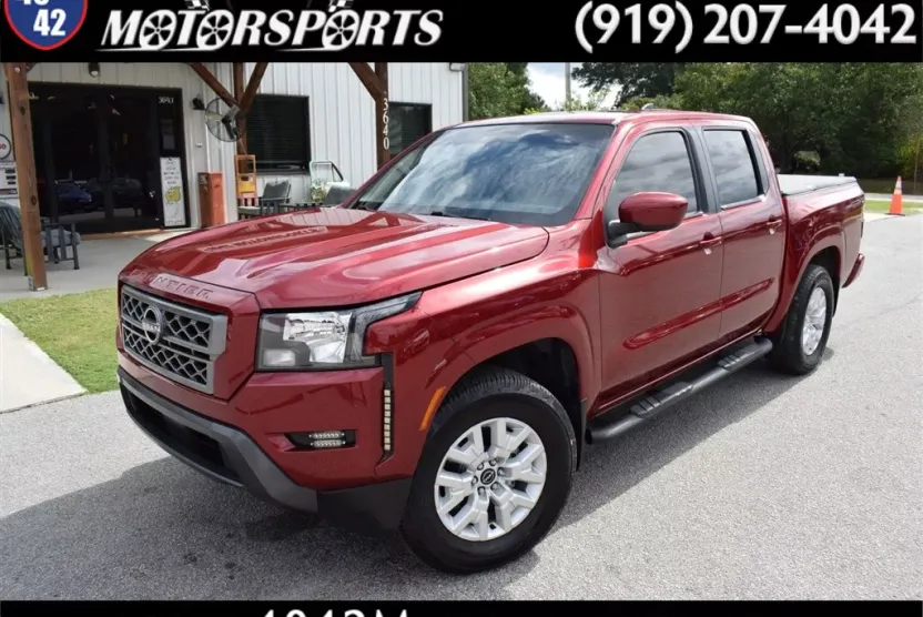 2022 Nissan Frontier SV Crew Cab photo 1
