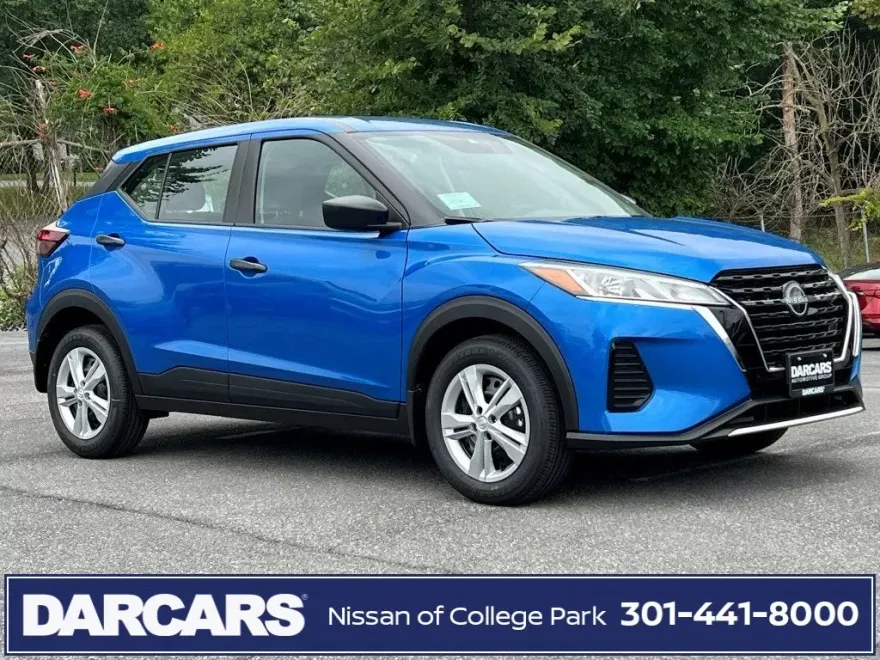2025 Nissan Kicks Play S photo 1