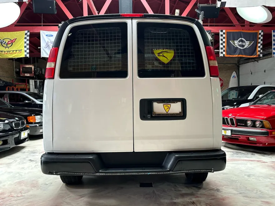 2015 Chevrolet Express 2500 Cargo photo 1
