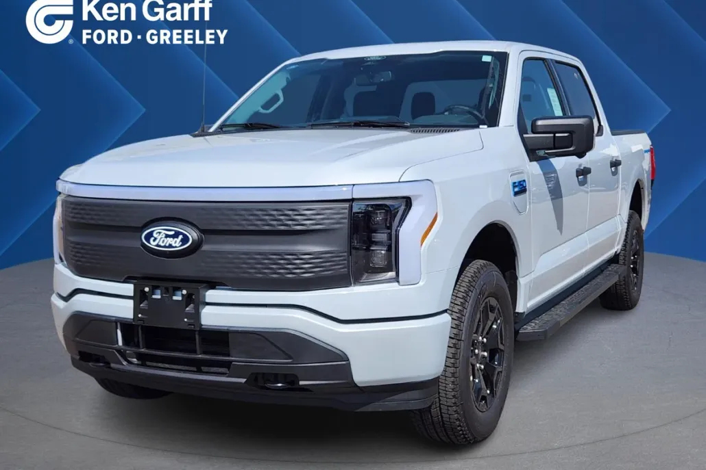 2025 Ford F-150 Lightning XLT photo 1