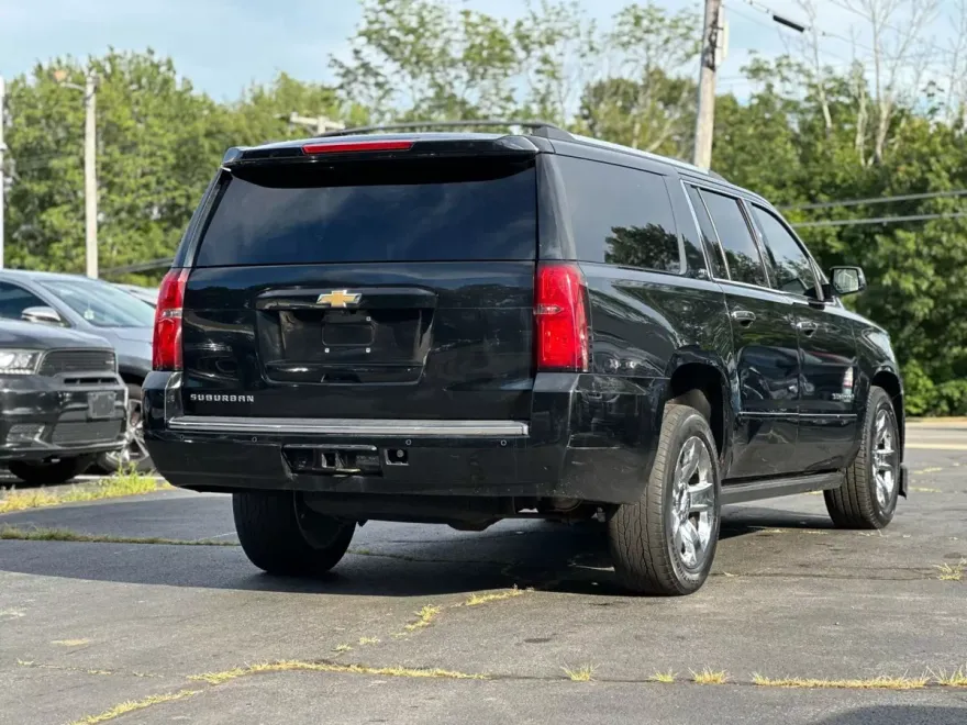 2015 Chevrolet Suburban LTZ photo 1