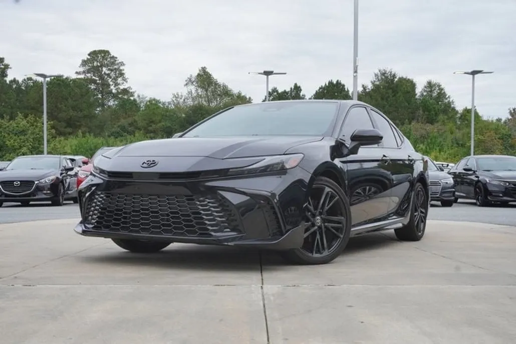 2025 Toyota Camry XSE photo 1