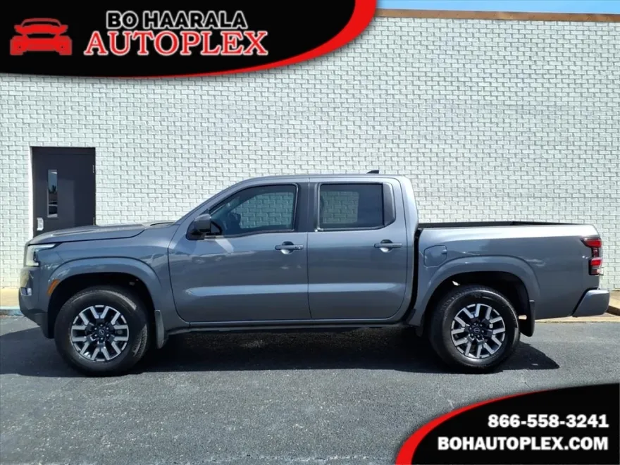 2024 Nissan Frontier SL photo 1