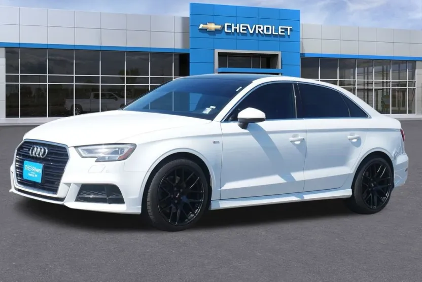 2018 Audi A3 Premium Plus photo 1