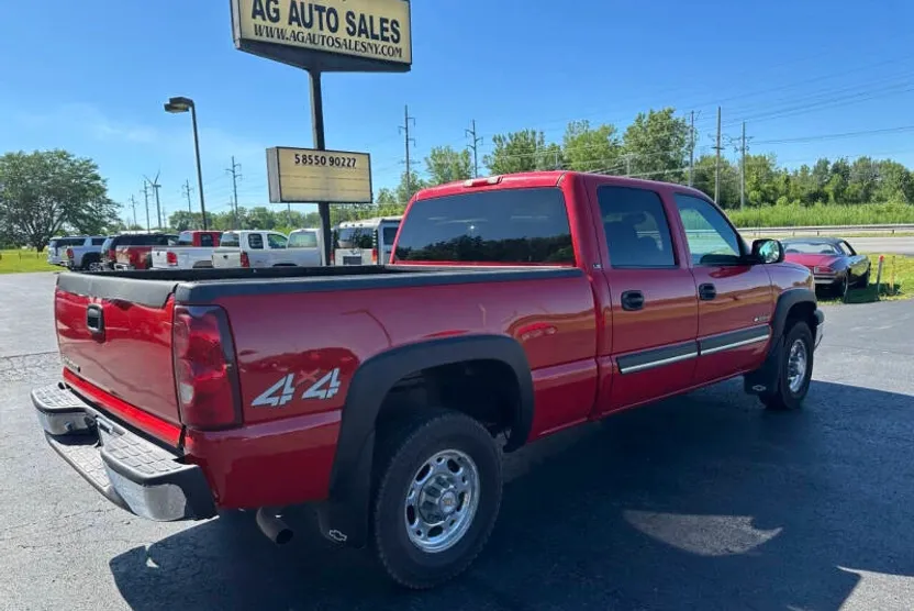 2003 Chevrolet Silverado LT photo 1