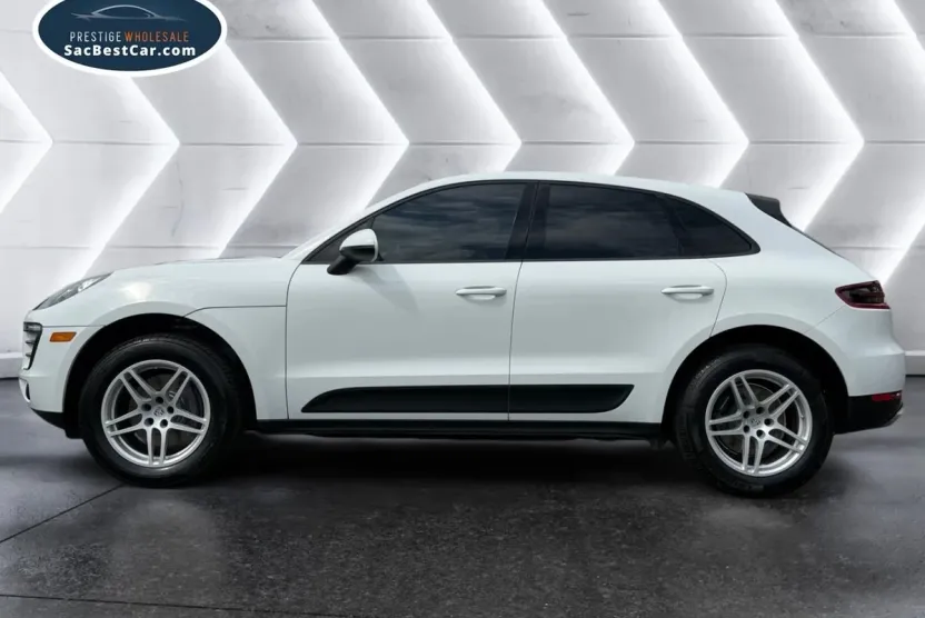 2018 Porsche Macan photo 1
