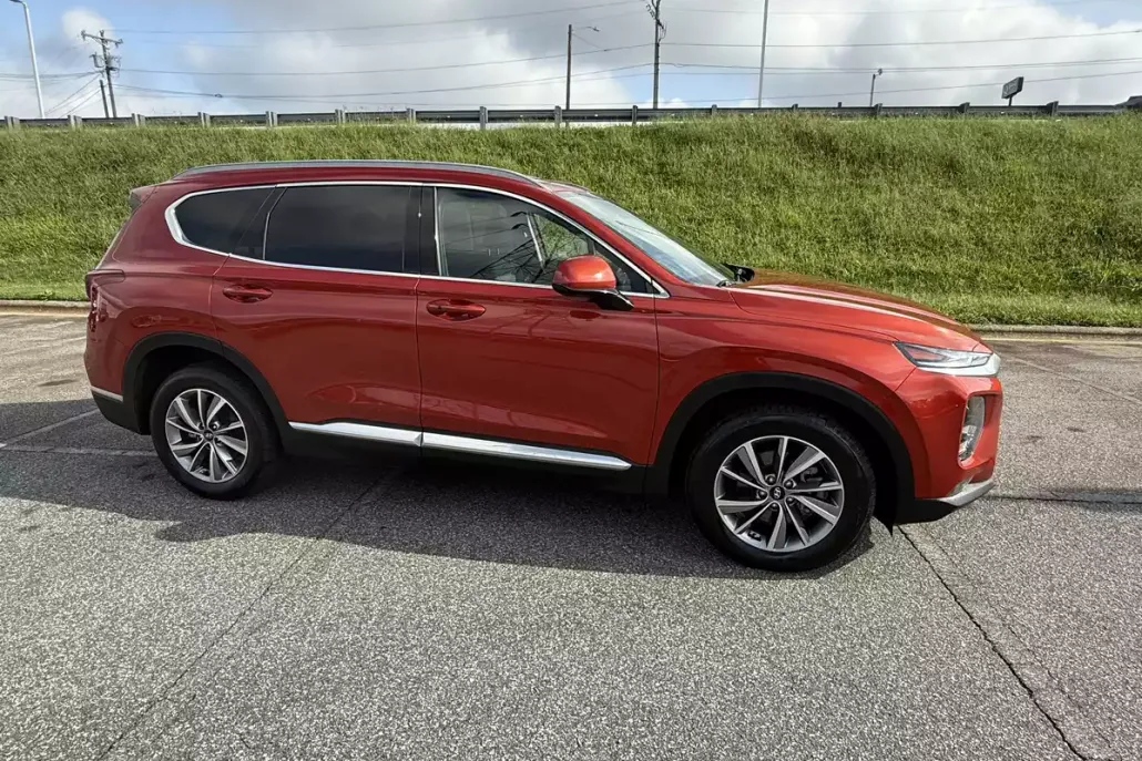 2020 Hyundai Santa Fe SEL photo 1