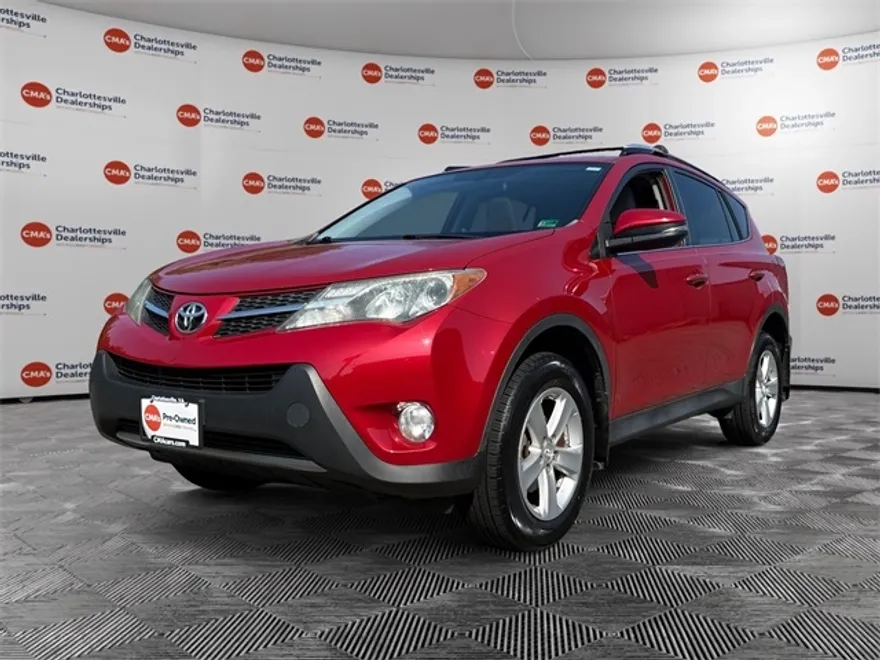 2014 Toyota RAV4 XLE photo 1