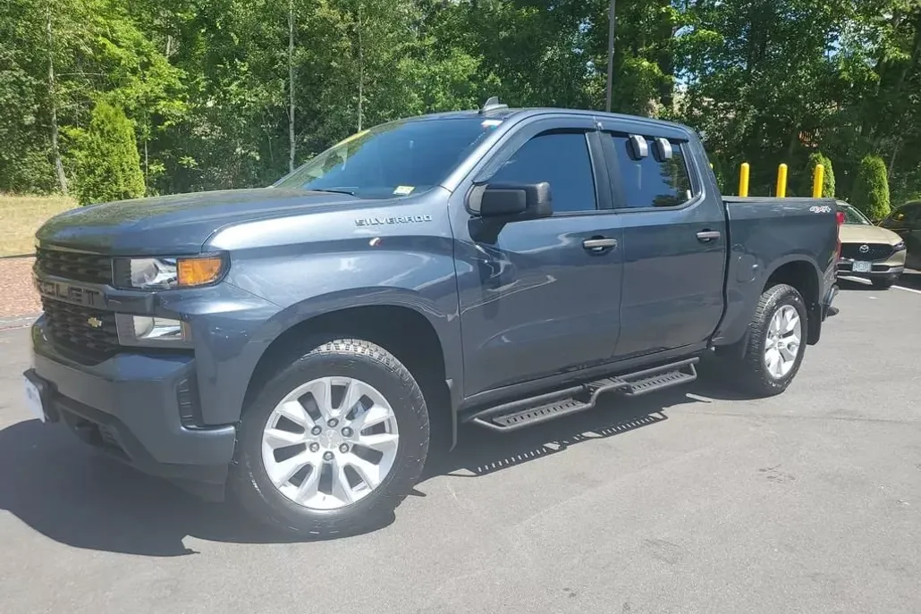 2021 Chevrolet Silverado 1500 Custom photo 1