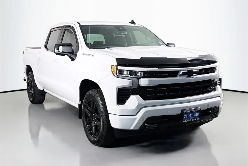 2024 Chevrolet Silverado 1500 RST photo 1