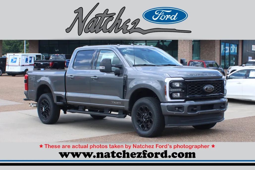 2025 Ford F-250 Lariat photo 1