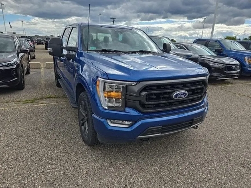 2022 Ford F-150 XLT photo 1