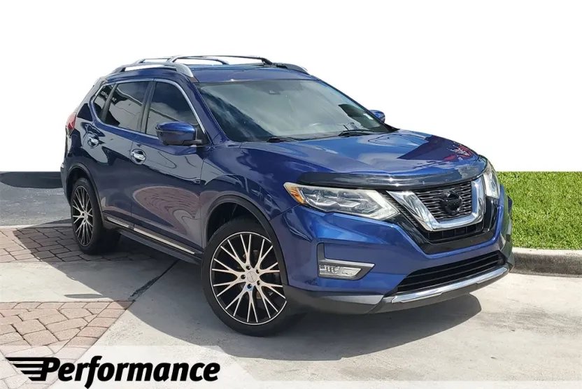 2017 Nissan Rogue SL photo 1
