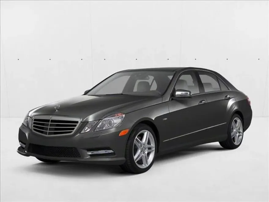2013 Mercedes Benz E 350 photo 1