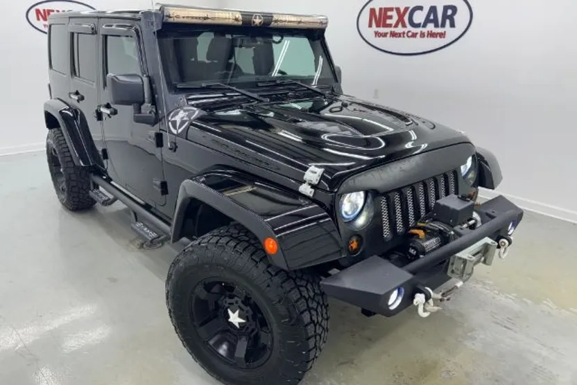 2015 Jeep Wrangler Sahara photo 1