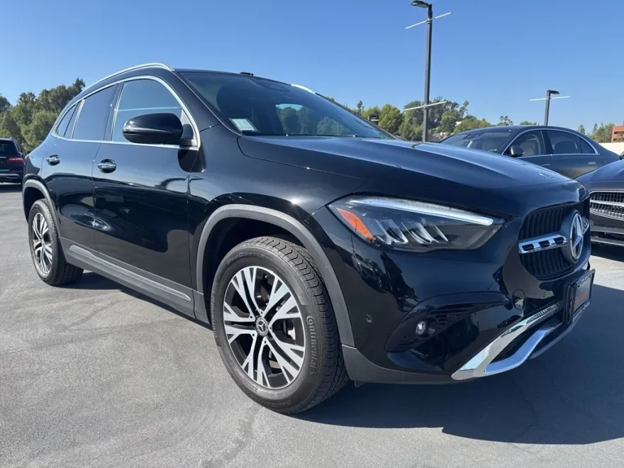2025 Mercedes Benz GLA 250 photo 1