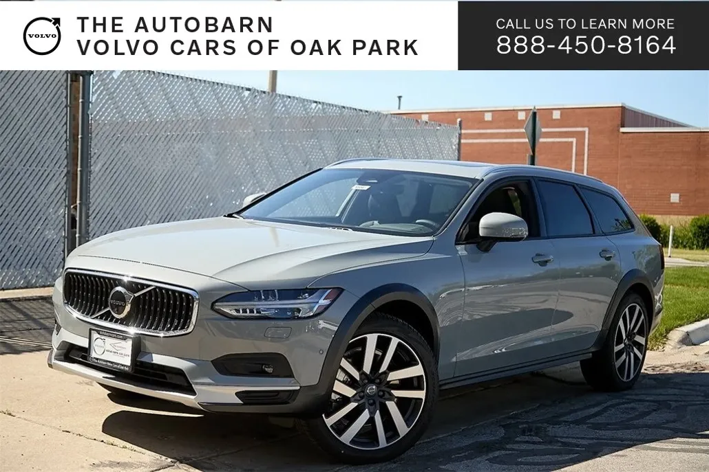 2025 Volvo V90 Cross Country B6 Plus photo 1