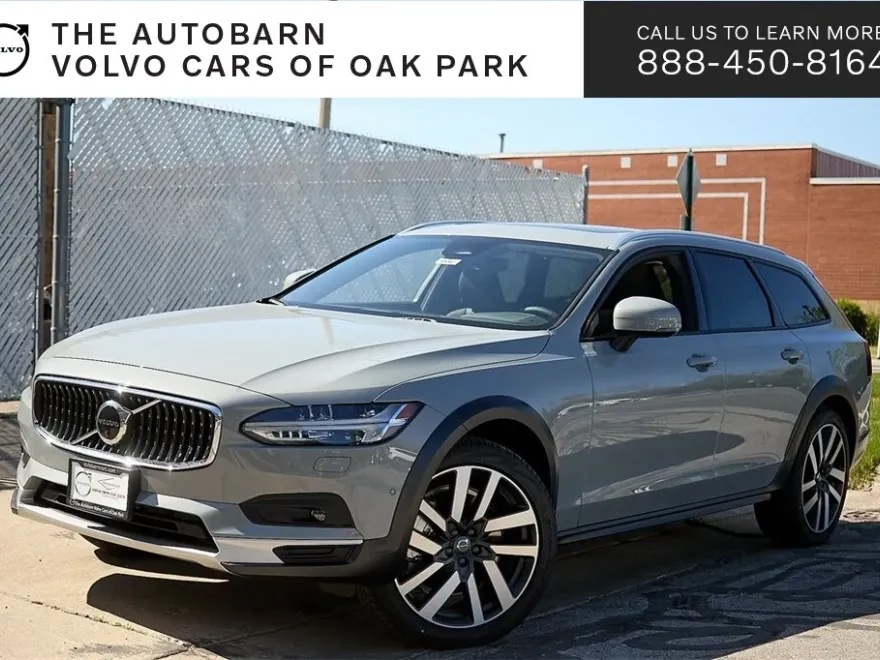 2025 Volvo V90 Cross Country B6 Plus photo 1