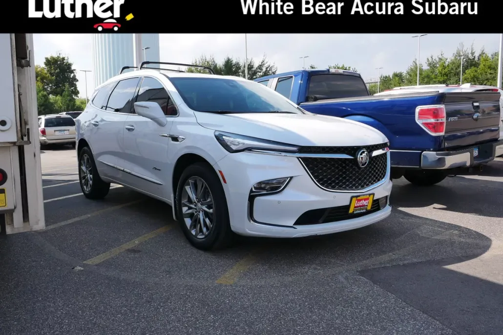 2022 Buick Enclave Avenir photo 1
