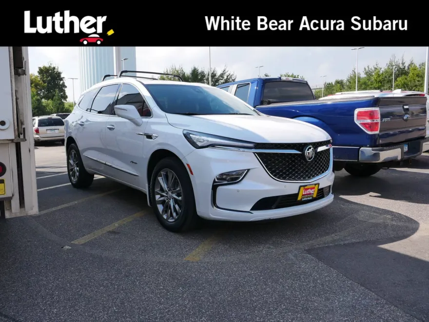 2022 Buick Enclave Avenir photo 1